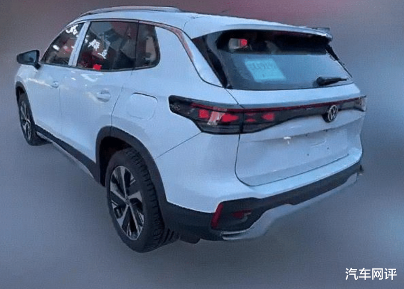 大众探岳 L PHEV 谍照曝光！纯电续航有望超 100km